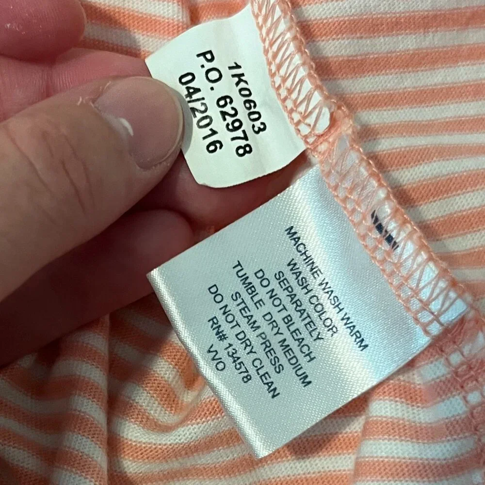 🐳 Striped Vineyard Vines Shirt! - Picture 7 of 8